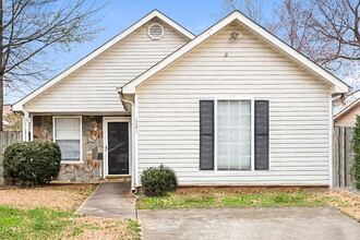 Building Photo - 521 Lakecourt Dr