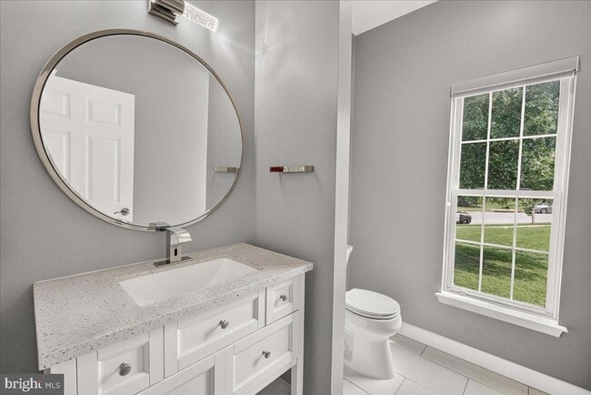 Building Photo - 6455 Saddlebrook Ln