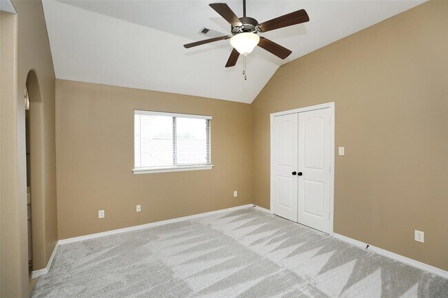 Building Photo - 13810 Nathan Ridge Ln