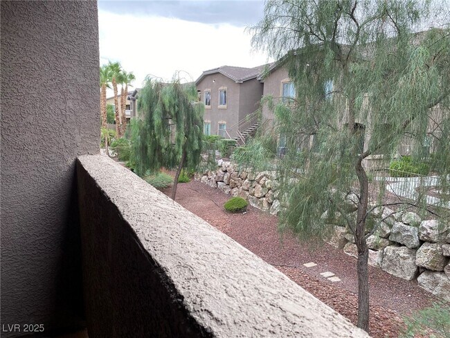 Building Photo - 8805 Jeffreys St