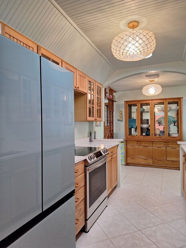 Building Photo - NEW SMYRNA BEACH MONTHLY WINTER RENTAL - P...