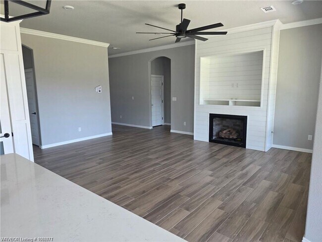 Building Photo - Luxury Home for lease near Arkansas College of Osteopathic Medicine (ARCOM)