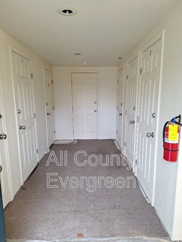 Building Photo - 1015 9th St