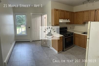 Building Photo - 21 Maple St