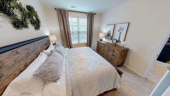 Building Photo - A3 | 1 Bed 1 Bath | 899 sf