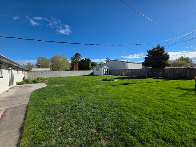 Building Photo - 1601 S Yelm St