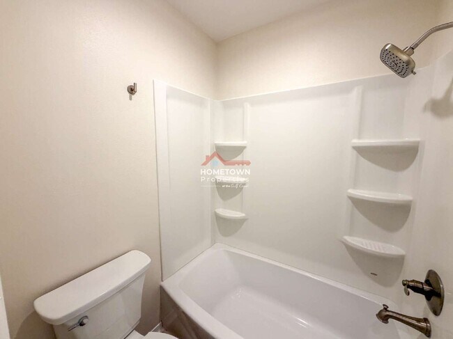Building Photo - 4221 Brookside Dr