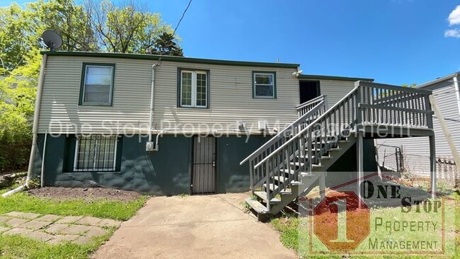 Building Photo - Beautiful 3 Bedroom 2 Bathroom in Kansas City