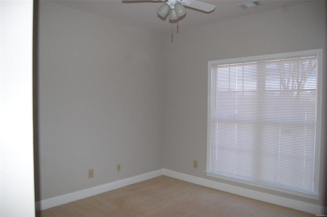 Building Photo - 108 Crenshaw Ct
