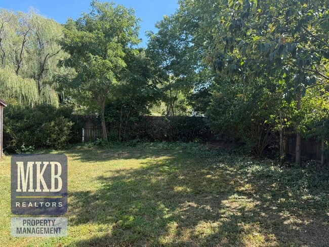 Building Photo - Beautiful Cape Cod with Greenway Access