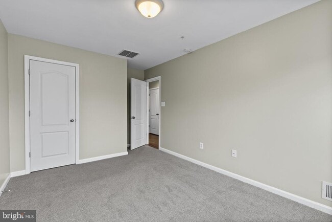 Building Photo - 7544 Stonehouse Run Dr