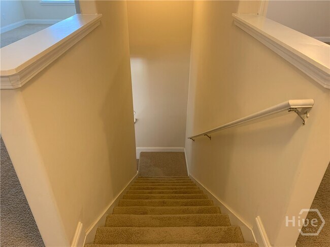 Building Photo - 106 Crabapple Cir
