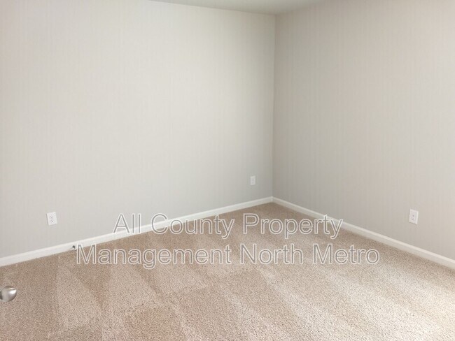 Building Photo - 6477 Crosscreek Ln