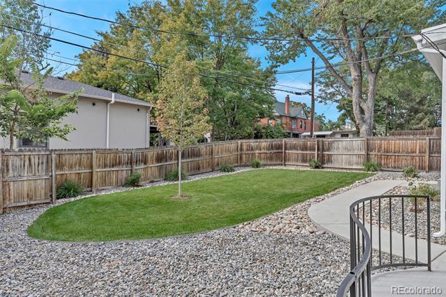 Building Photo - 2357 Grove St