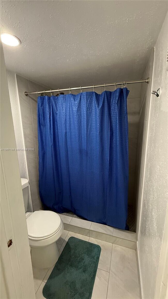 Building Photo - 10400 SW 108th Ave