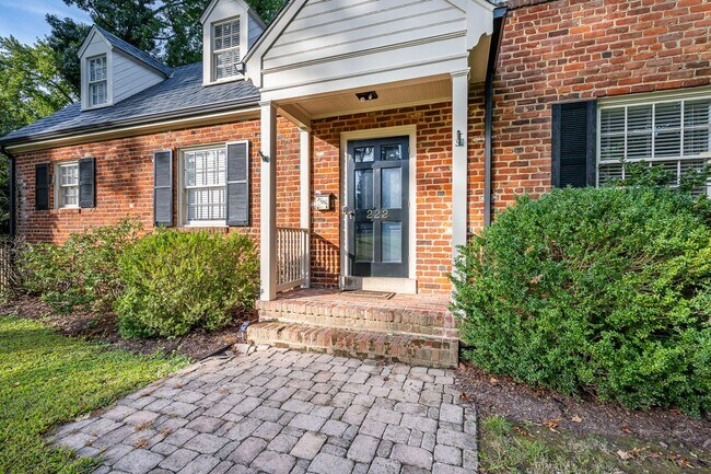 Building Photo - Traditional Cape Cod Charm Meets Henrico C...
