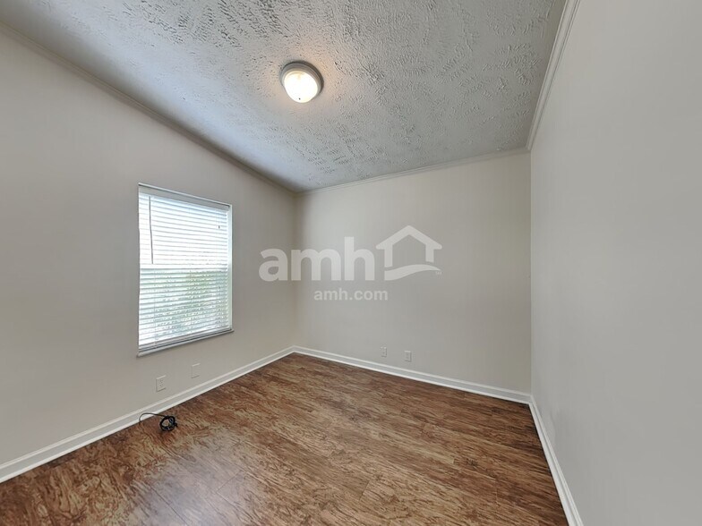 Building Photo - 495 Hunnicut Rd SE