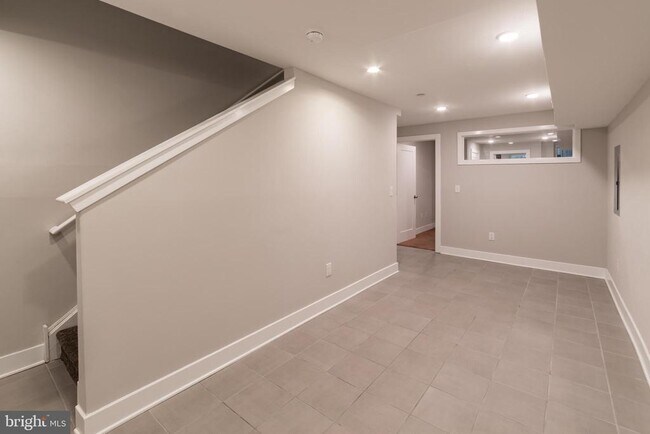 Building Photo - 1020 S 53rd St