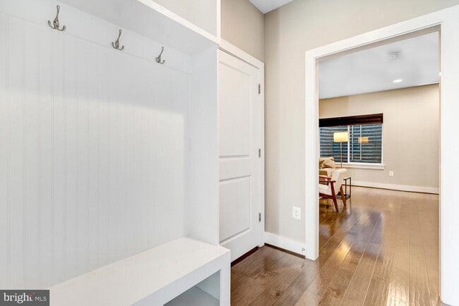 Building Photo - 7770 Belvale Dr