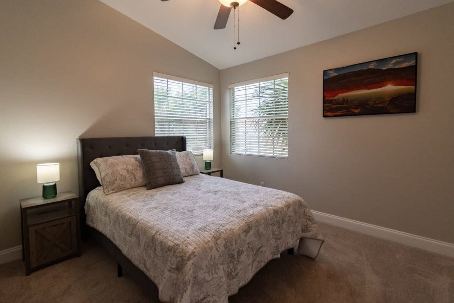 Building Photo - 1999 Island Club Dr