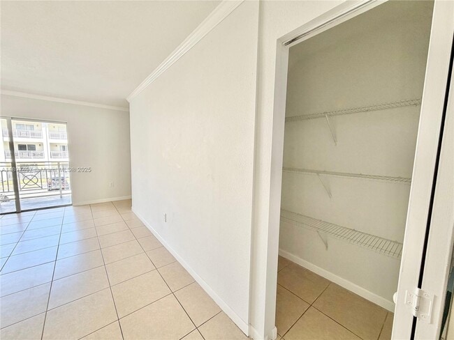 Building Photo - 11201 NW 89th St