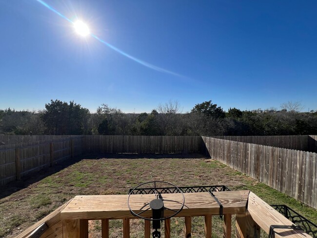 Building Photo - Beautiful 3/2 located in Marion, Tx