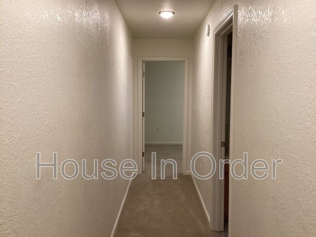 Building Photo - 11 Rathfarnham Rd