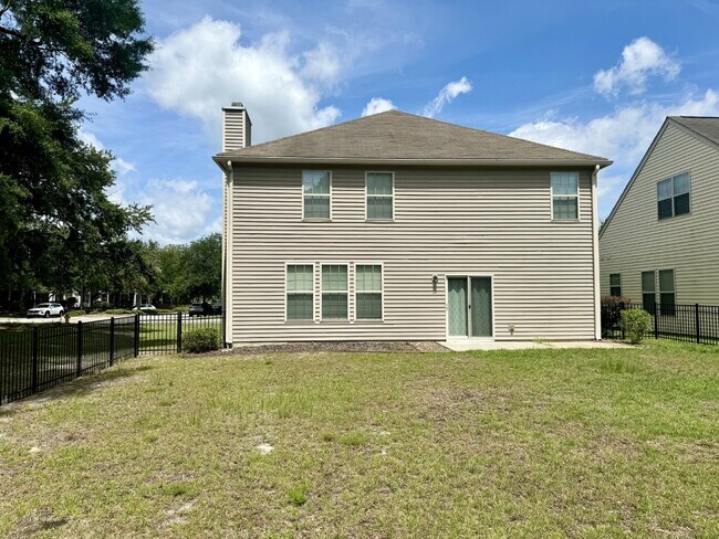 Building Photo - Five Bedroom Single Family Home in Cypress Ridge!