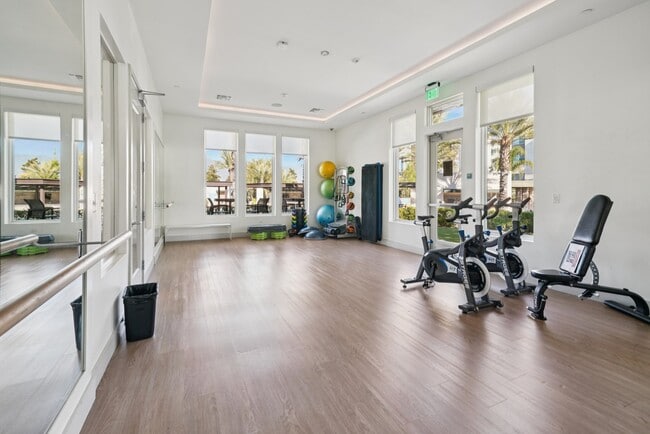 Building Photo - 11048 Luminate Dr