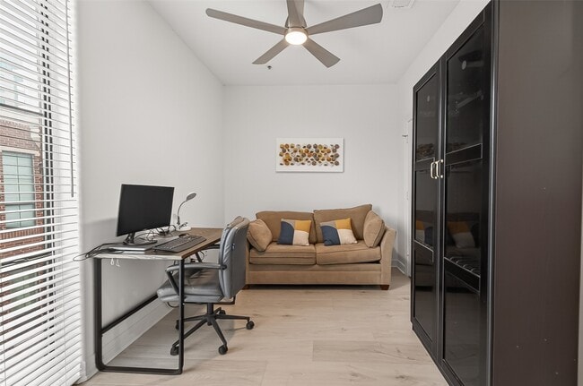 Building Photo - 118 McGowen St