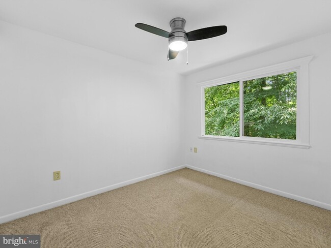 Building Photo - 2459 Pyrenees Ct