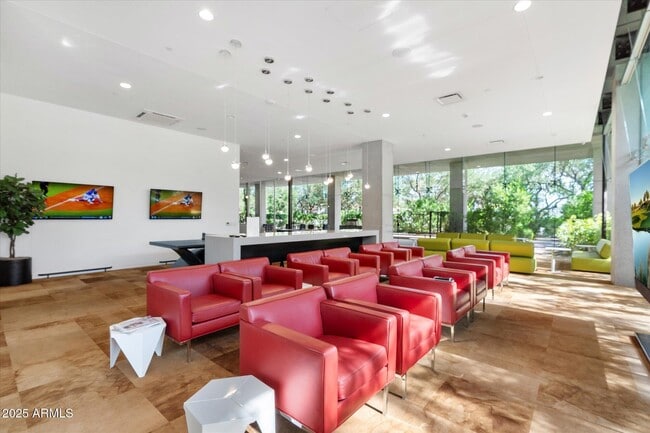 Building Photo - 7180 E Kierland Blvd