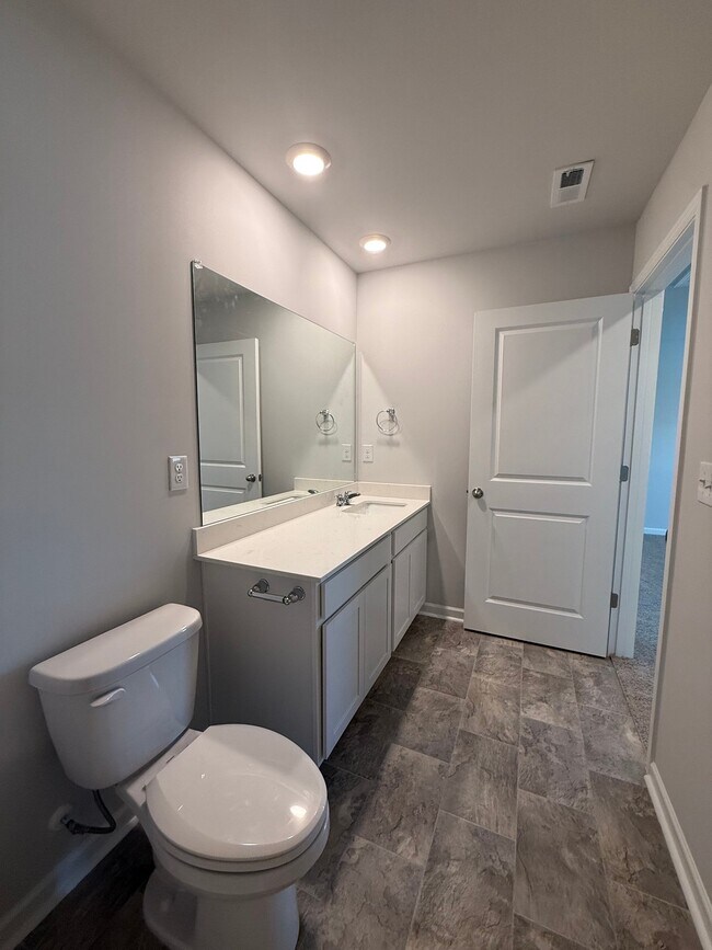 Building Photo - 4919 Sandringham Ln