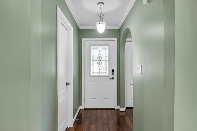 Building Photo - 3 Bedroom Ranch in Oyster Landing