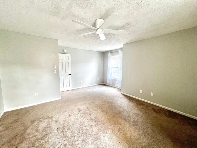 Building Photo - 602 Barwick Ct
