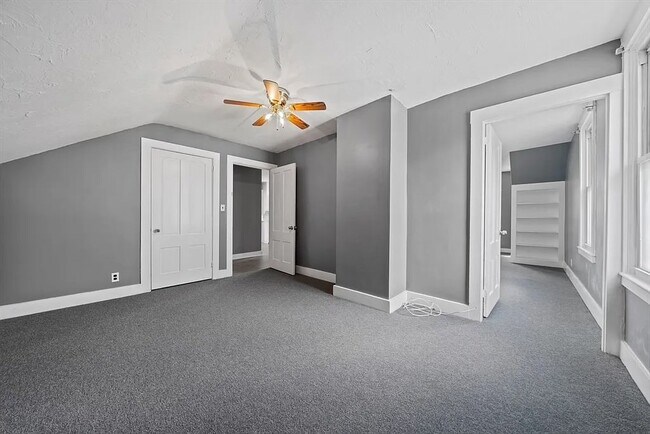 Building Photo - 84 Tremont St