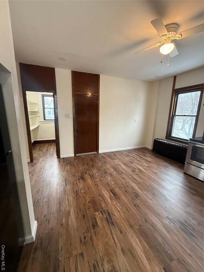 Building Photo - 173 Mansion St