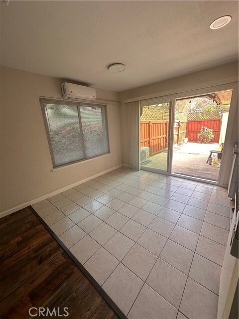 Building Photo - 1440 N Weeping Willow Ln