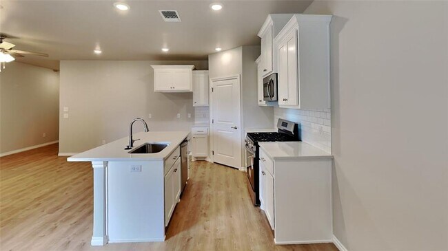 Building Photo - LUXURY BRAND NEW 1 Bedroom 2 Bathroom Cottage in 55+ Community in Warr Acres, Ok (Gated Community)