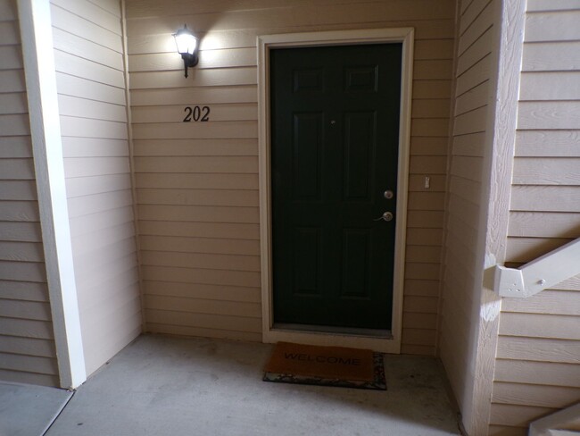 Building Photo - Littleton 3 Bed 2 Bath Condo Retreat!