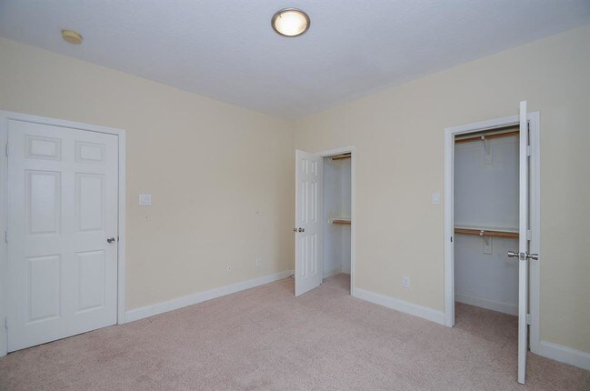 Building Photo - 1493 Silverado Dr