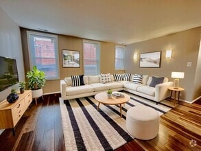 Building Photo - Columbia Heights| 3Bd 1Bth | Top Floor | F...