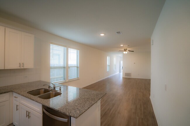 Building Photo - 16126 Elbridge Ct