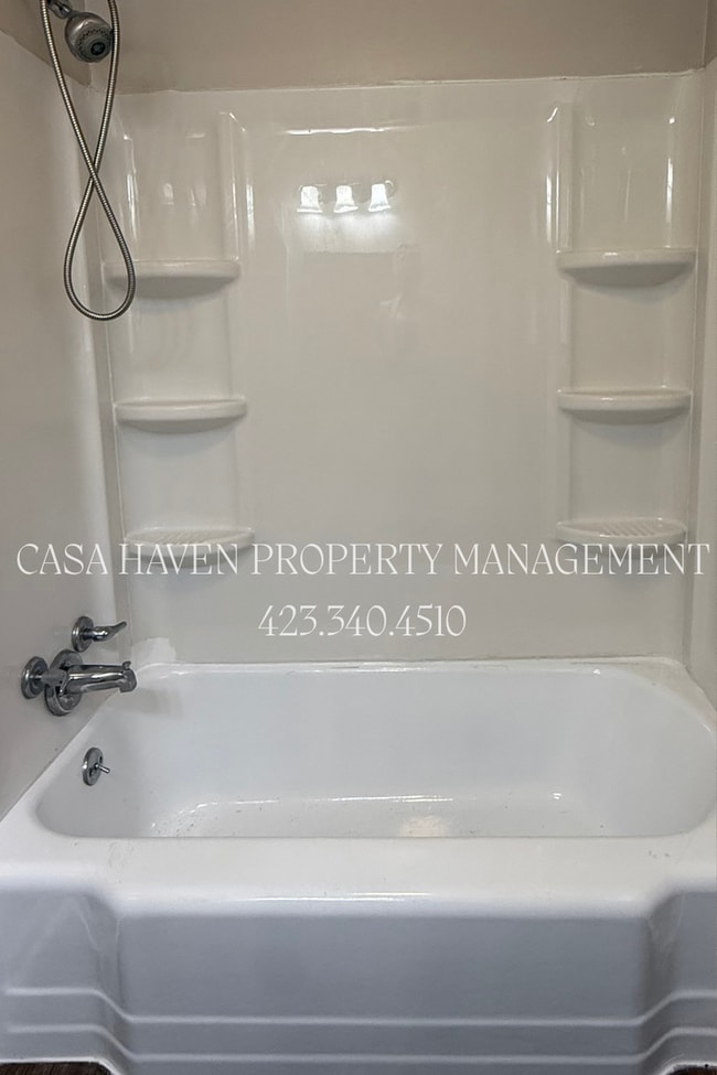 Building Photo - 1510 Linden St