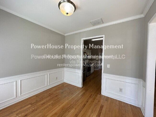 Building Photo - 2403 Walnut Tree Ln