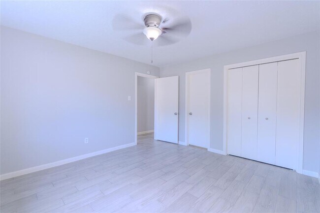 Building Photo - 19314 Enchanted Oaks Dr