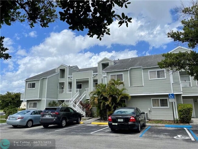Building Photo - 3417 NW 44th St