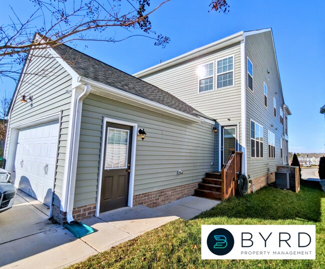 Building Photo - 16901 Thornapple Run