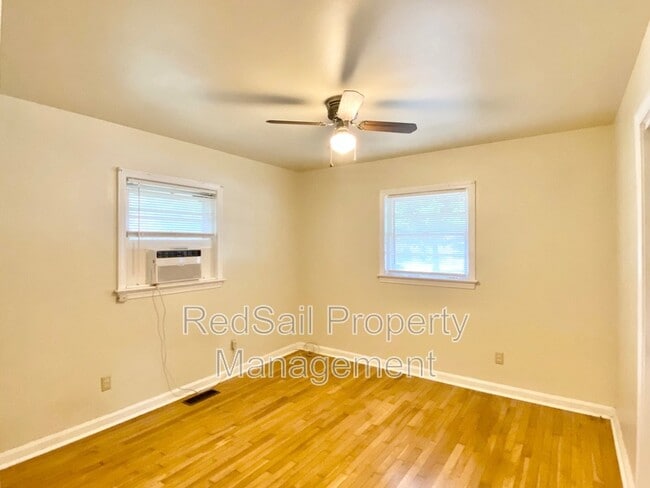 Building Photo - 18 Ivy Farms Rd