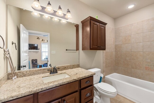 Building Photo - Available July 2026! 3/3.5 Mediterranean Style Townhouse!